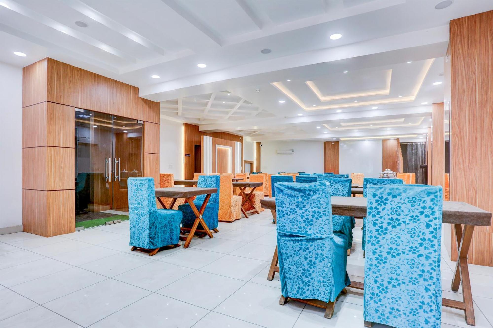 Super Townhouse Model Town Rohtak Formerly Hotel Tathastu Exterior photo